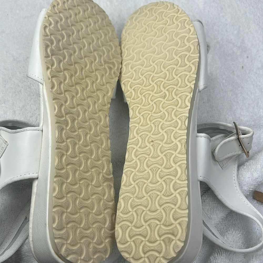Beacon, white leather upper size 10 narrow sandal - Picture 5 of 6